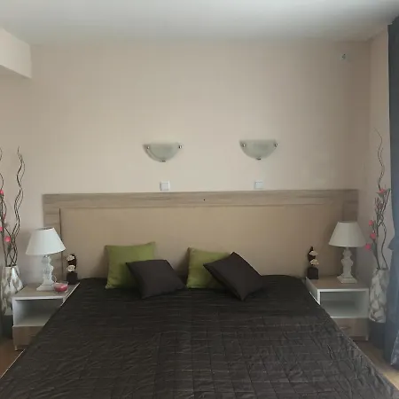 Palace De Luxe Apart Otel 3*